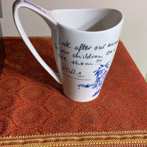 Whatever It Takes Ronnie Wood Rolling Stones Churchill ceramic mug, original box - Picture 3 of 3